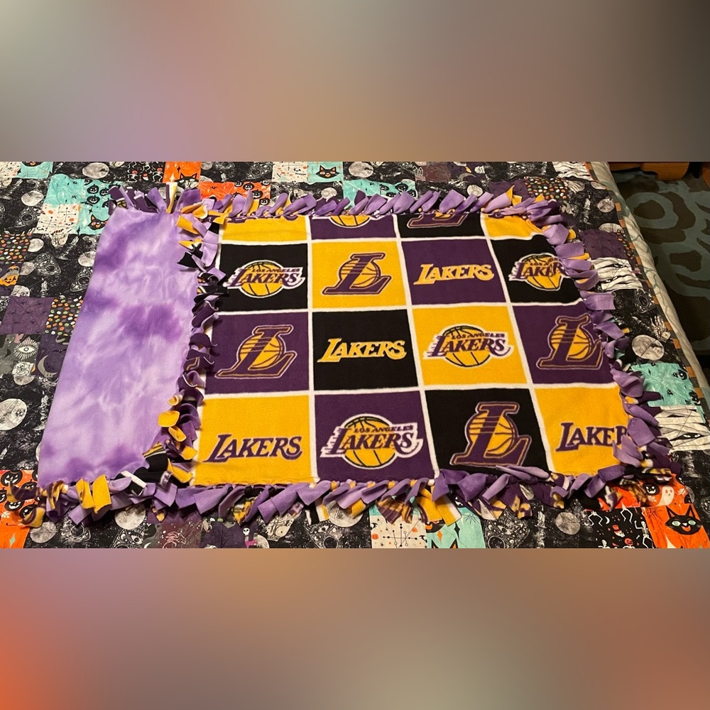 NEW Handmade Lakers Fleece Blanket
